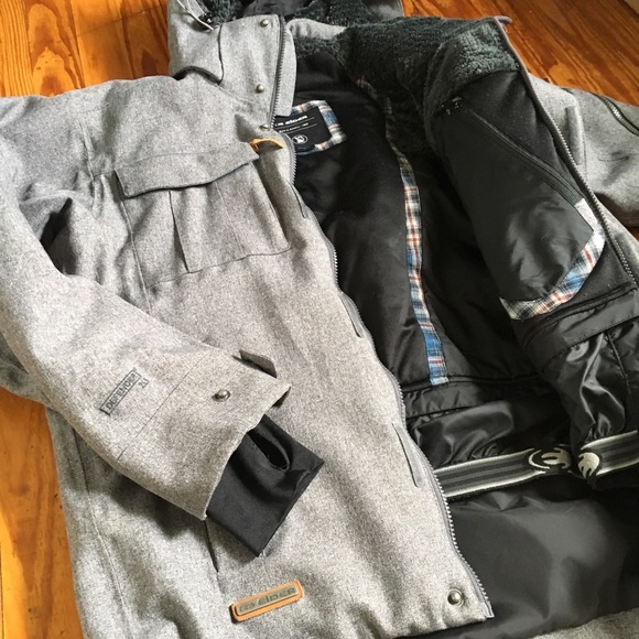 Eider Red Square ski Snowboard jacket - Picture 6 of 8